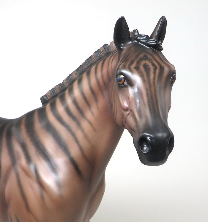 SHERYL LEISURE HORSE