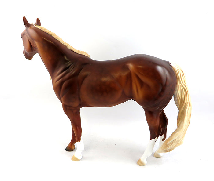 LINEBACKER-OOAK DAPPLE CHESTNUT ISH MODEL HORSE 2/5