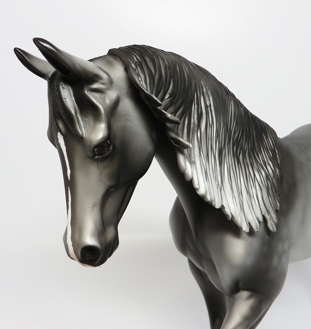 LITTLE BIG HORN~OOAK DAPPLE GREY MODEL HORSE EQ 2017