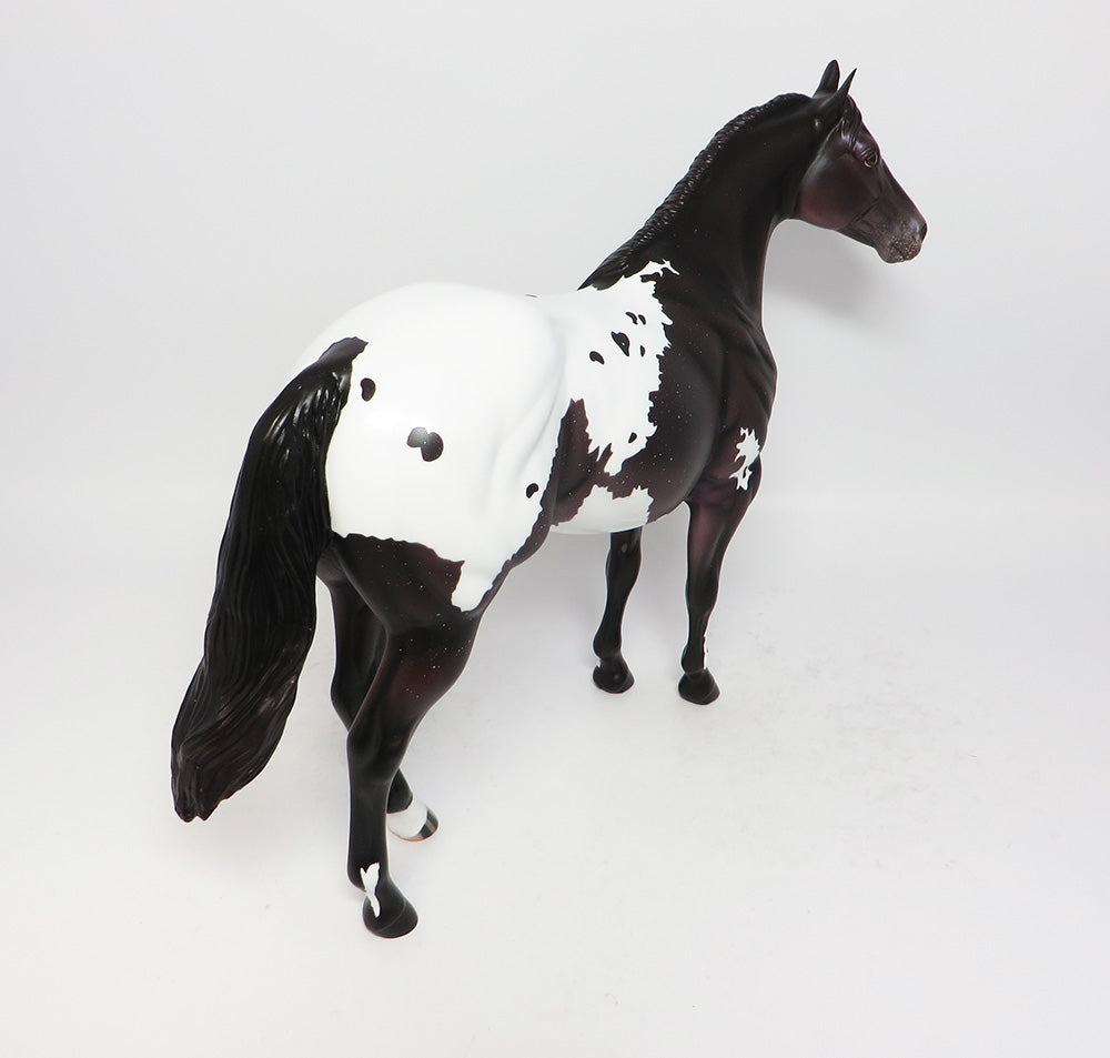 LONE GUN-LE-5-BLACK APPALOOSA ISH MODEL HORSE WHS12/17