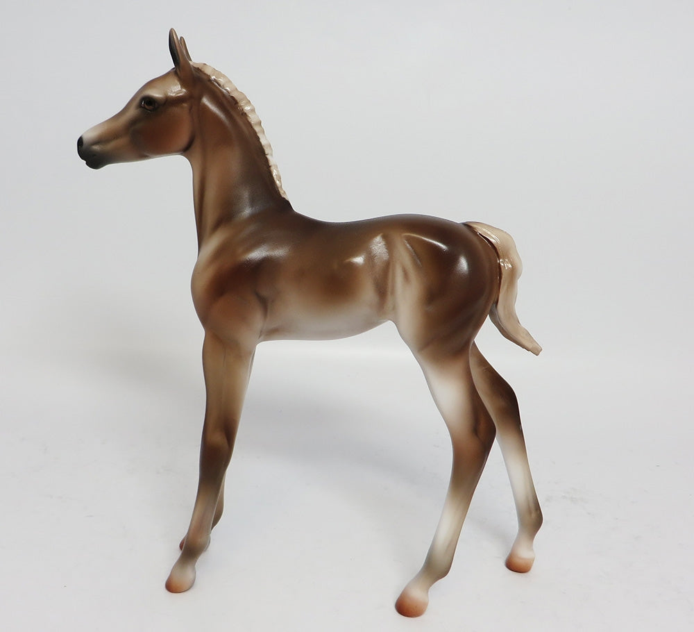 LUCIA~LE-10 SILVER BAY FOAL MODEL HORSE WHS 2017