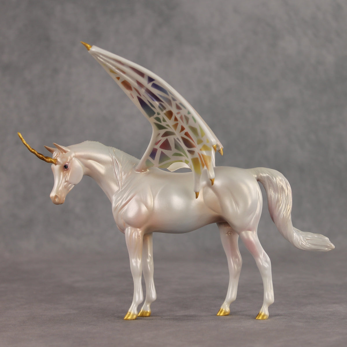 SAMPLE Lucia LE-10 EFCM Pebble Arabian Mare by Ellen Robbins, Jess Hamill, & Matt Samuels SS0926