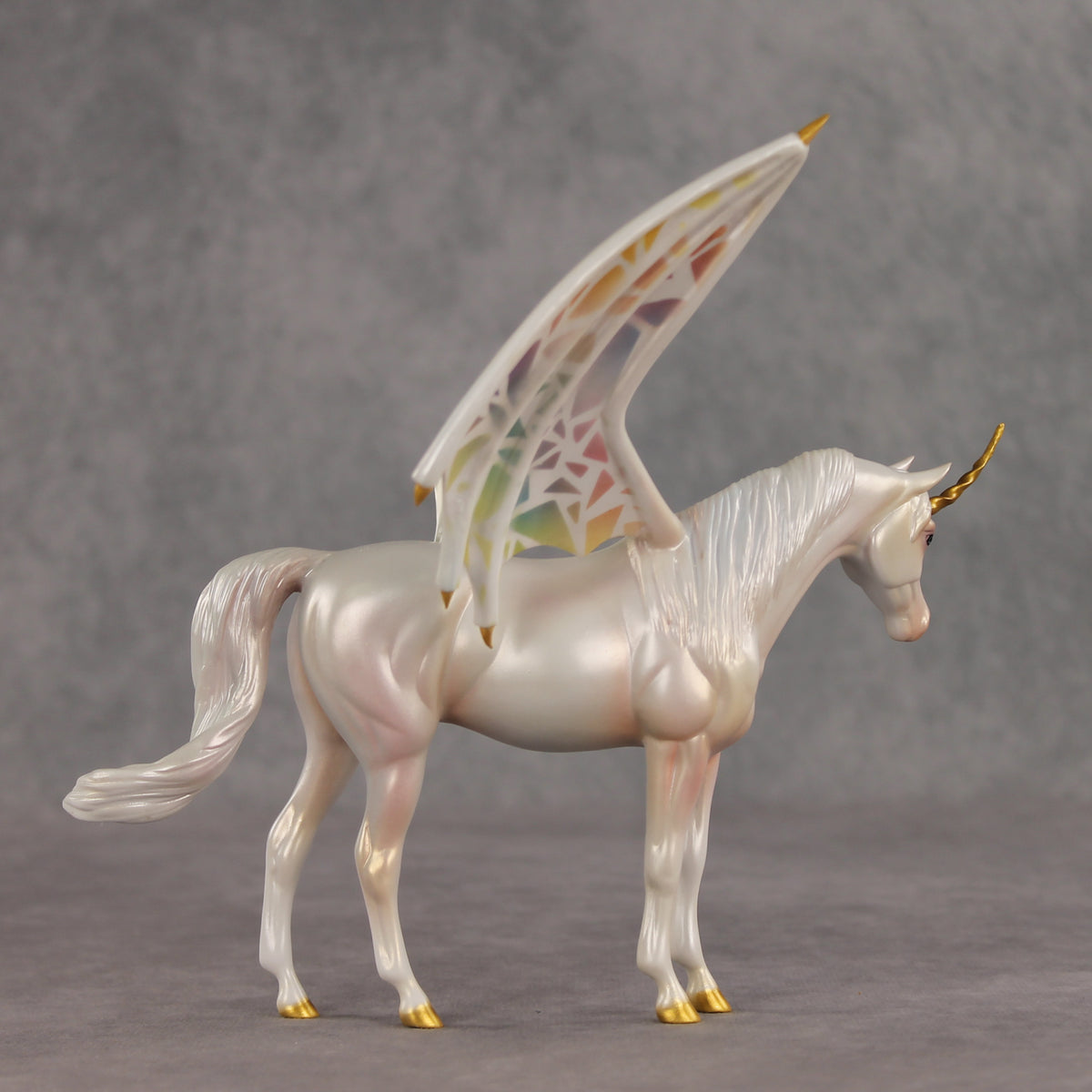 SAMPLE Lucia LE-10 EFCM Pebble Arabian Mare by Ellen Robbins, Jess Hamill, & Matt Samuels SS0926