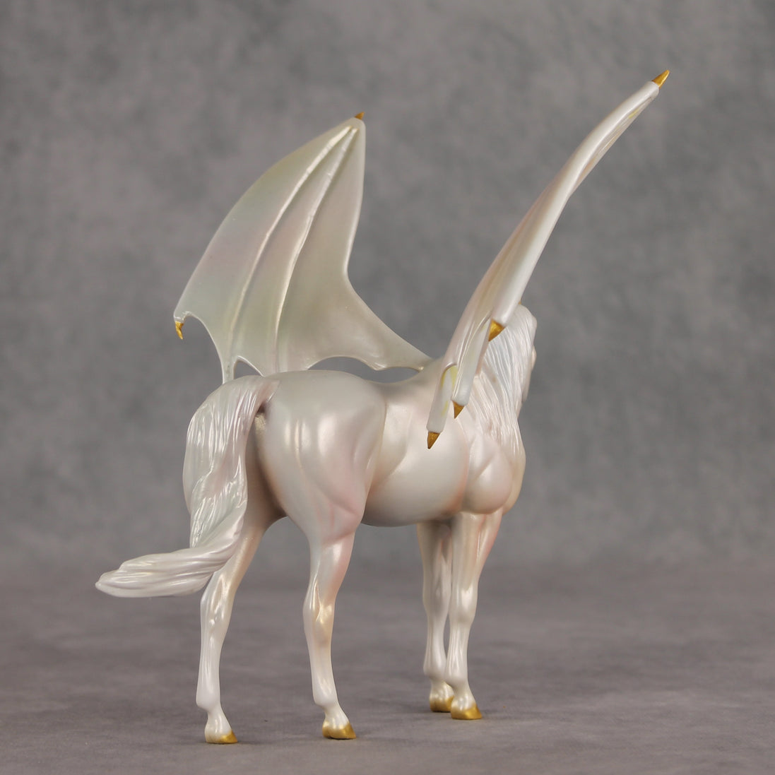 Lucia LE-10 EFCM Pebble Arabian Mare by Ellen Robbins, Jess Hamill, & Matt Samuels EQ26