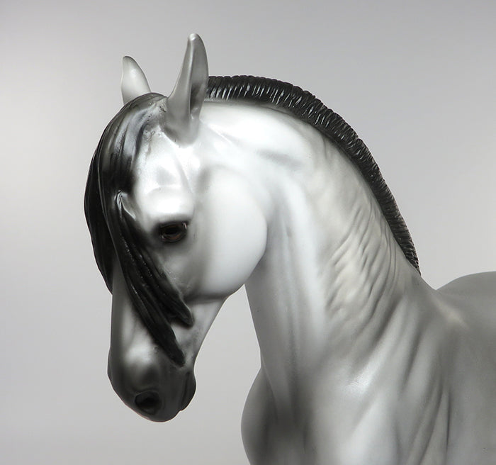 MALEFICIENT-LE-4 SILVER PEARL ROACHED MANE ANDALUSIAN MODEL HORSE EQ 2016 7/28