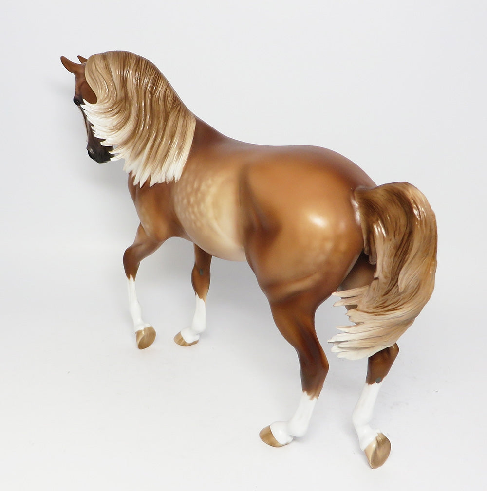 MILLENIUM PARK-OOAK STAR DAPPLE CHESTNUT THOROUGHBRED MODEL HORSE EQ 2017