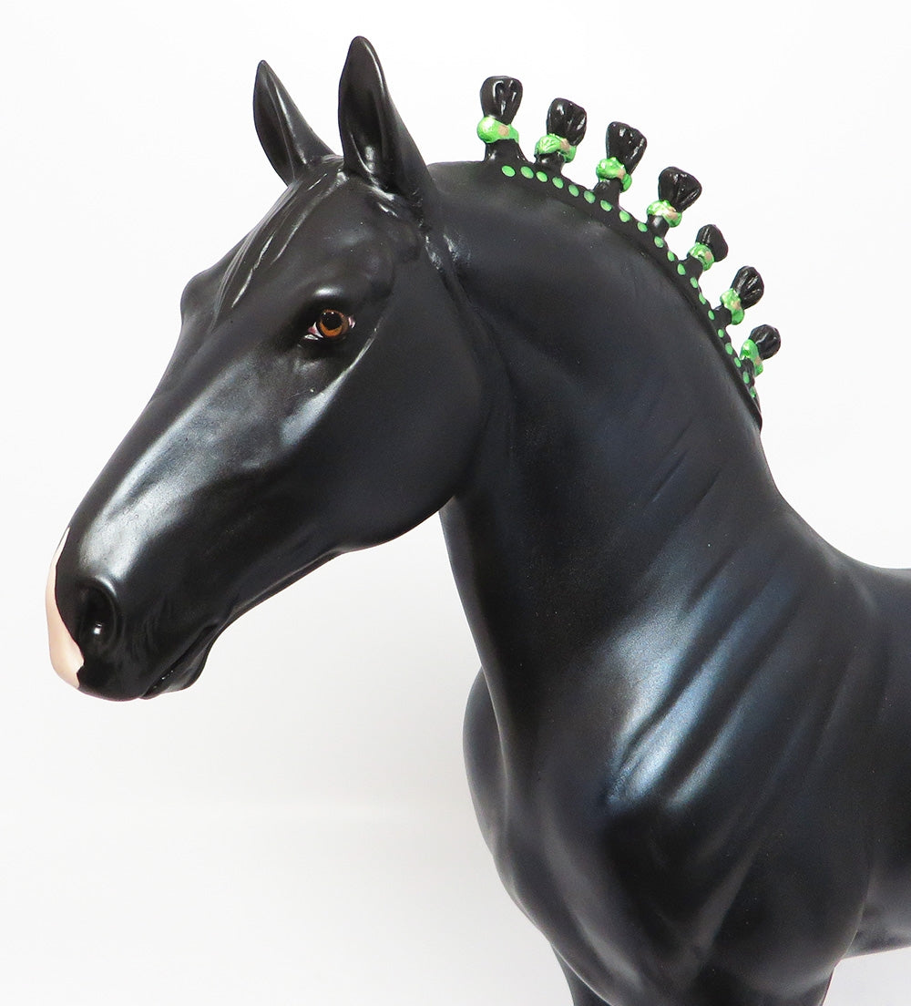 NASA-LE-3 STANDING DRAFTER-BLACK WITH GREEN BOBS AND CUSTOM TAIL WHS 2017