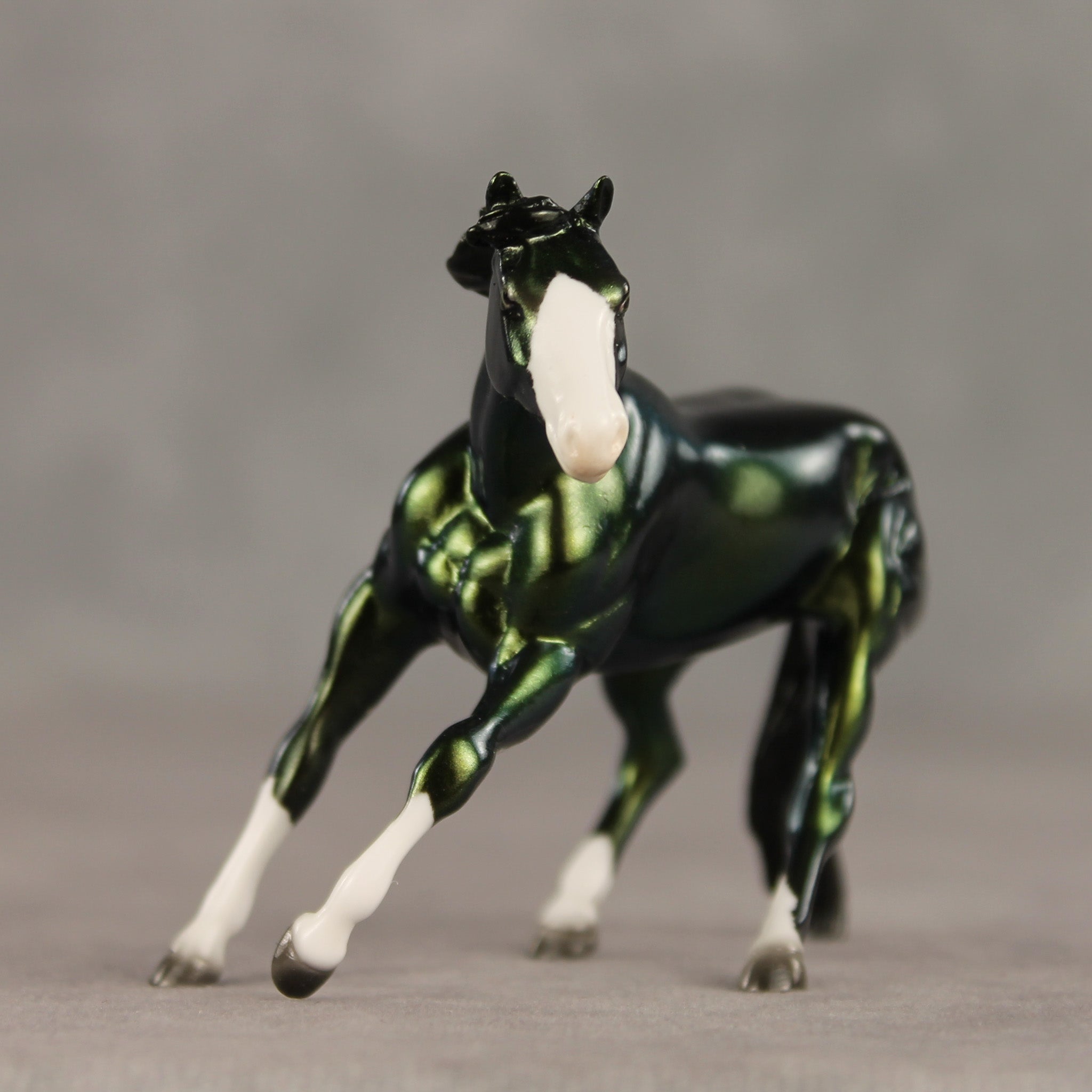 National Forest OOAK Chip Cutting Horse by Ellen Robbins SHCF26