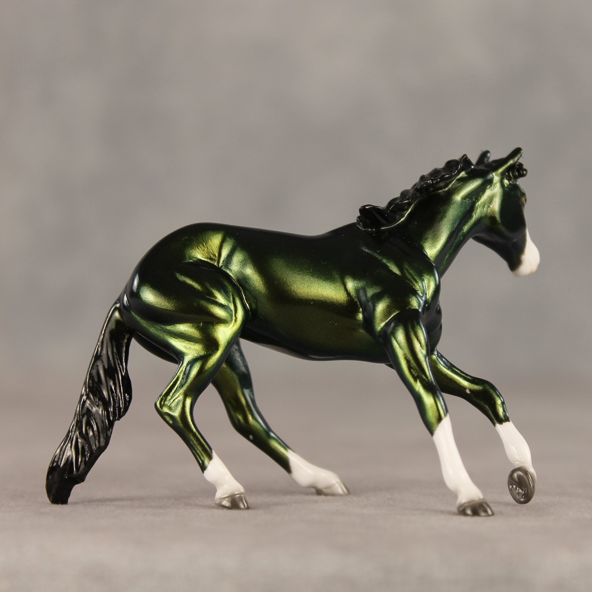 National Forest OOAK Chip Cutting Horse by Ellen Robbins SHCF26