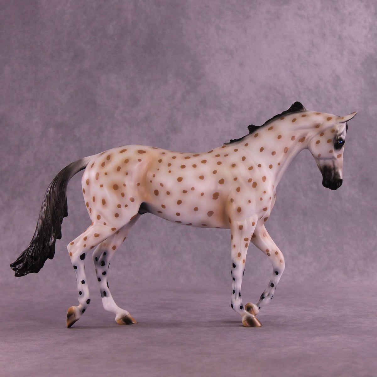 News Flash OOAK Thoroughbred by Anna Rieck HS25