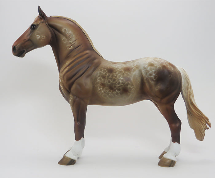 FIVE STAR DELIGHT - OOAK LIGHT CHESTNUT STANDING DRAFTER MODEL HORSE - 9/18
