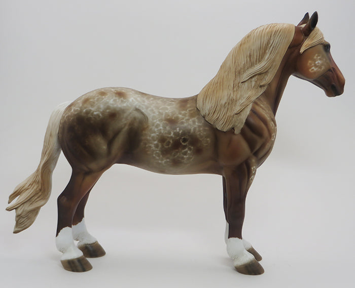 FIVE STAR DELIGHT - OOAK LIGHT CHESTNUT STANDING DRAFTER MODEL HORSE - 9/18