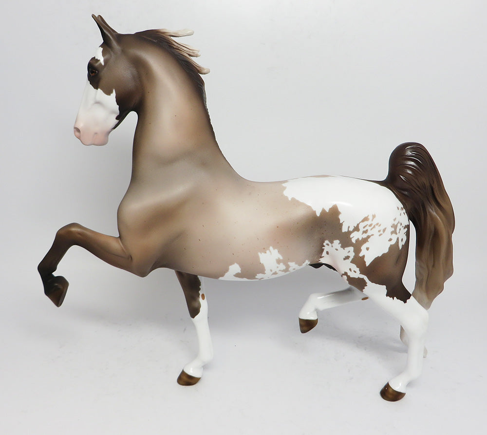 OLD FAITHFUL-PINTO SADDLEBRED EQ 2017