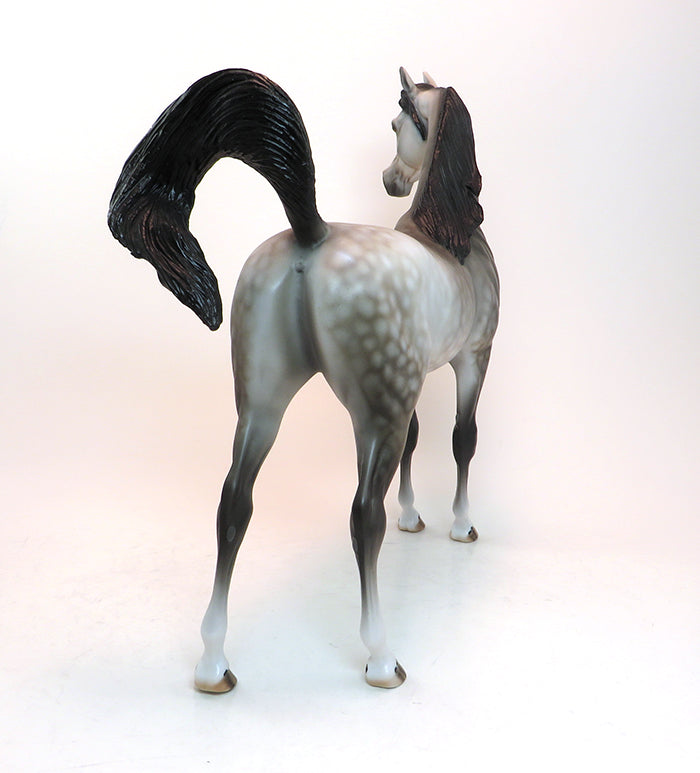 APPLETINI - OOAK DAPPLE GREY ARABIAN MODEL HORSE - 1/28