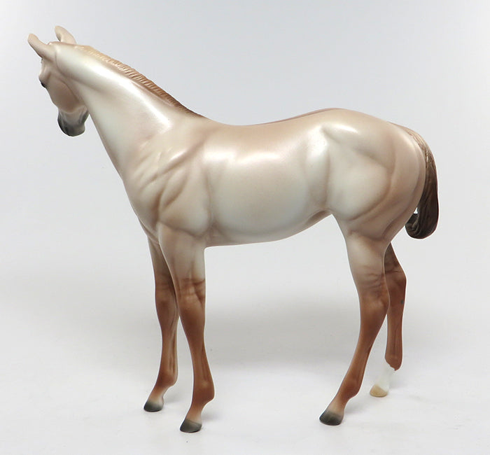 PRINCESS AND THE PEA-LE-8 RED DUN WEANLING MODEL HORSE EQ 2016