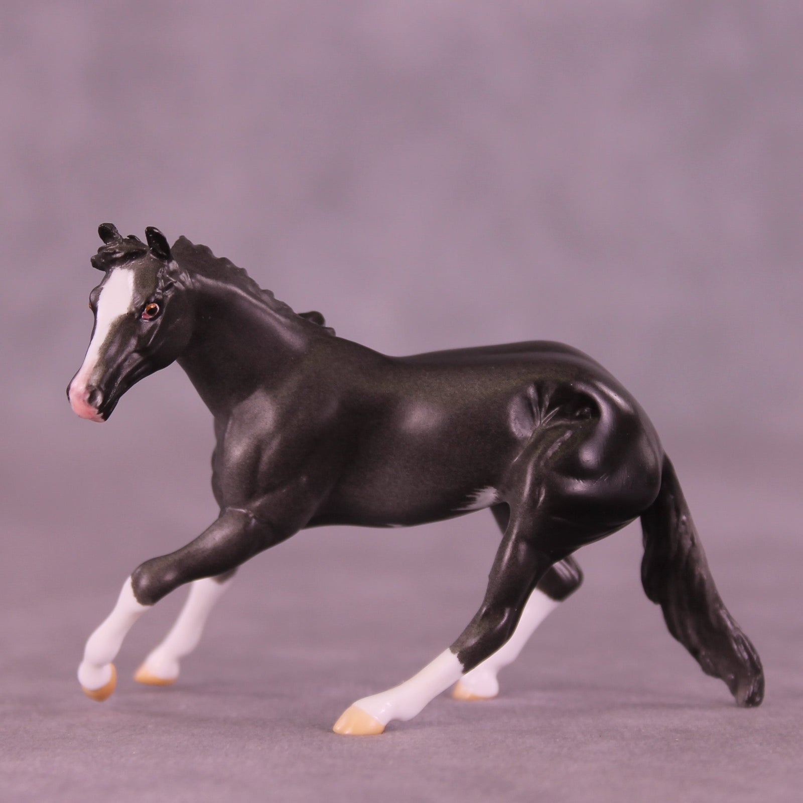 Ranger OOAK Chip Cutting Horse by Anna Rieck HS25