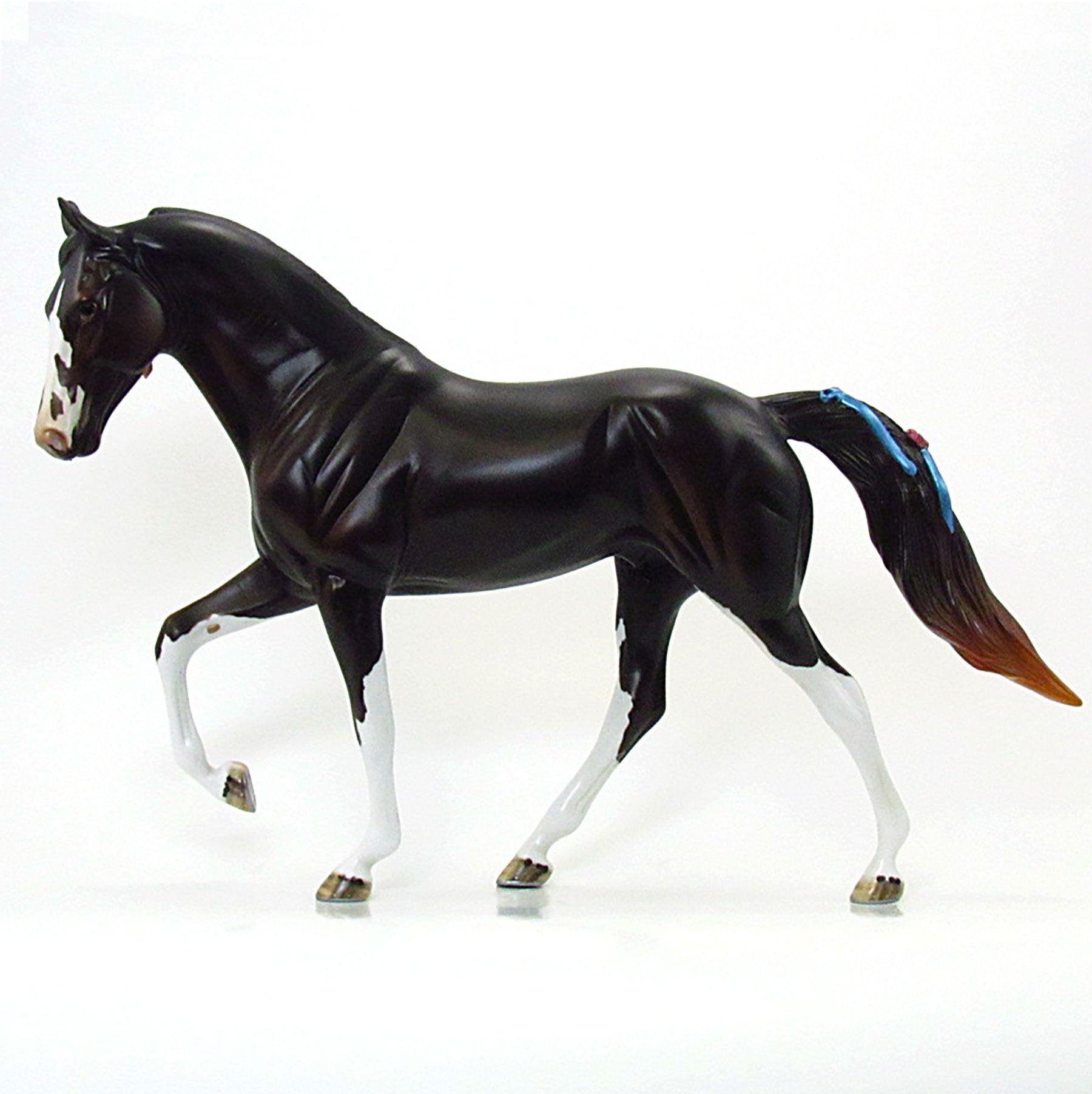 RUIDOSO - OOAK Liver Chestnut Tennessee Walker with Ribbons & Flowers 6/15