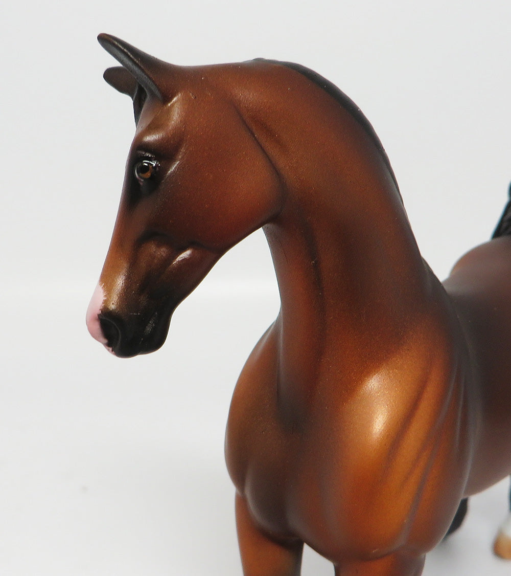 RUSHMORE~LE-3 BAY ETCHED PEBBLES EQ 2017