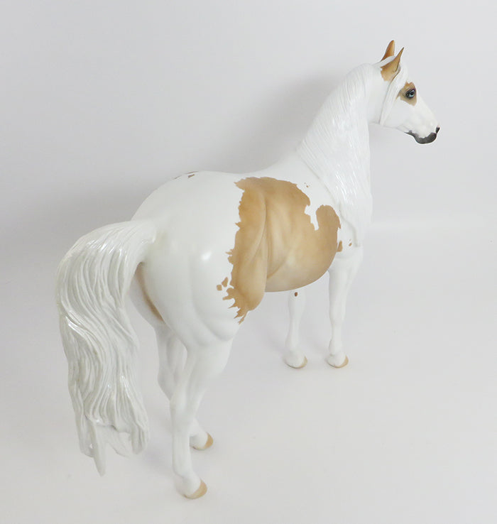 SANDERS-OOAK PALOMINO ISH MODEL HORSE 2/5