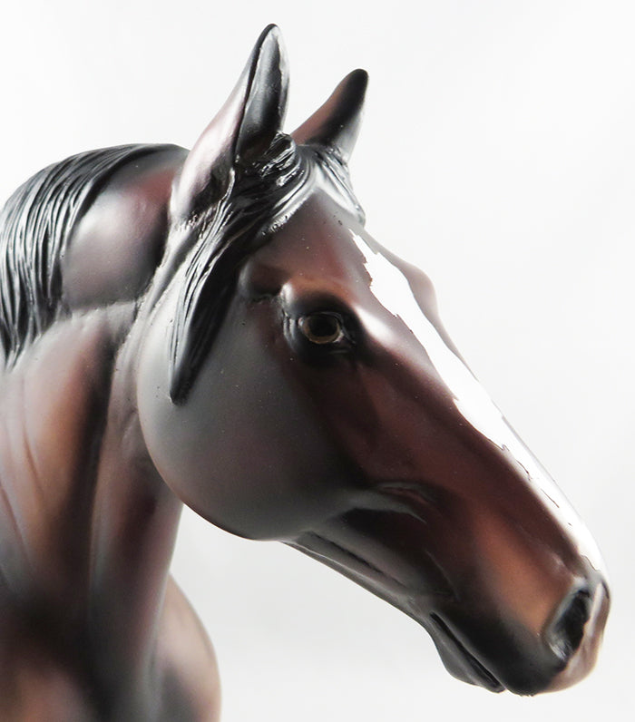 HULK-OOAK DAPPLE BAY STANDING DRAFTER MODEL HORSE 9/8