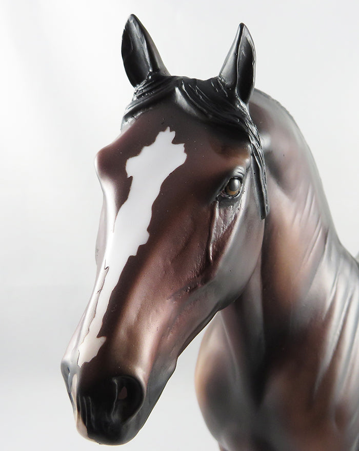 HULK-OOAK DAPPLE BAY STANDING DRAFTER MODEL HORSE 9/8