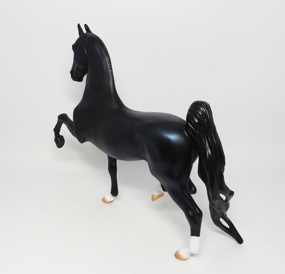 SERENITY-LE-3 BLACK ROACHED MANE SADDLEBRED MODEL HORSE WHS2017
