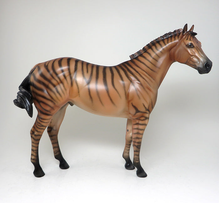 SHERYL LEISURE HORSE