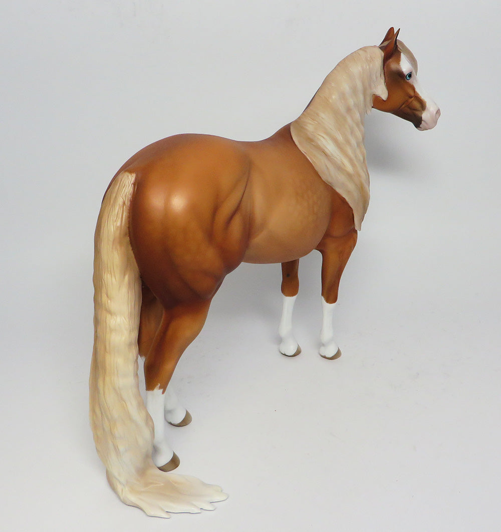 SHIMMEY AND SHAKE~OOAK DAPPLE CHESTNUT ISH MODEL HORSE 4/10