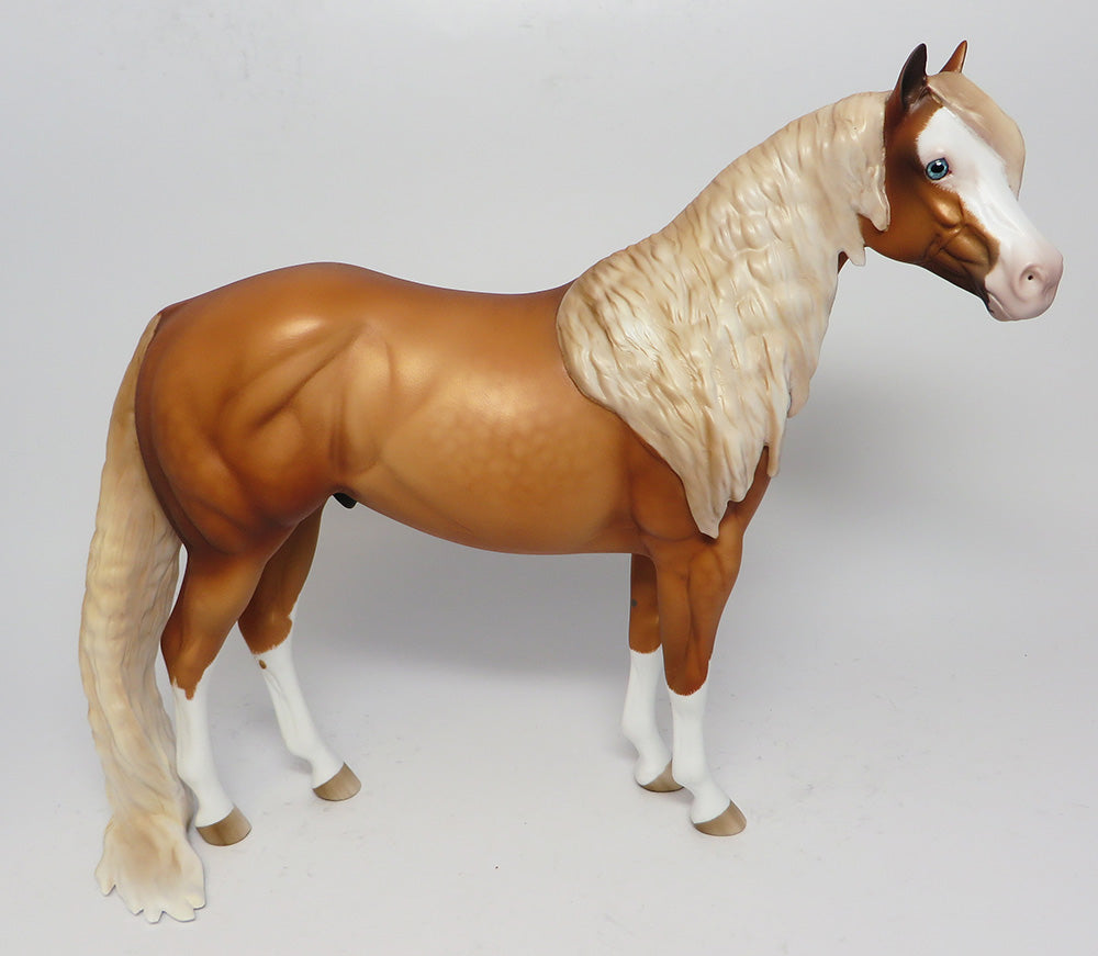 SHIMMEY AND SHAKE~OOAK DAPPLE CHESTNUT ISH MODEL HORSE 4/10