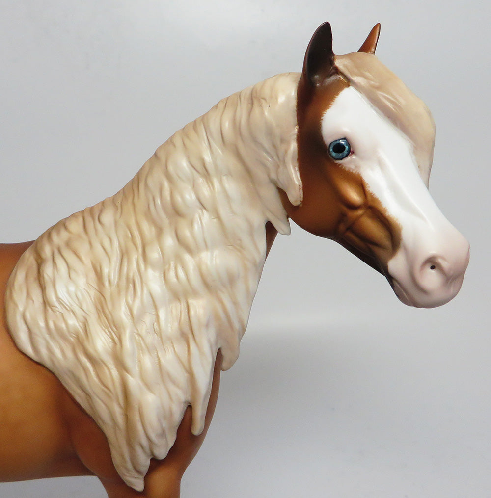 SHIMMEY AND SHAKE~OOAK DAPPLE CHESTNUT ISH MODEL HORSE 4/10