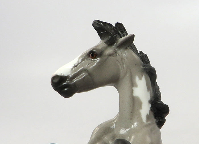 SNOOPY-LE-6 DARLING GREY PAINT REARING CHIP 8/26