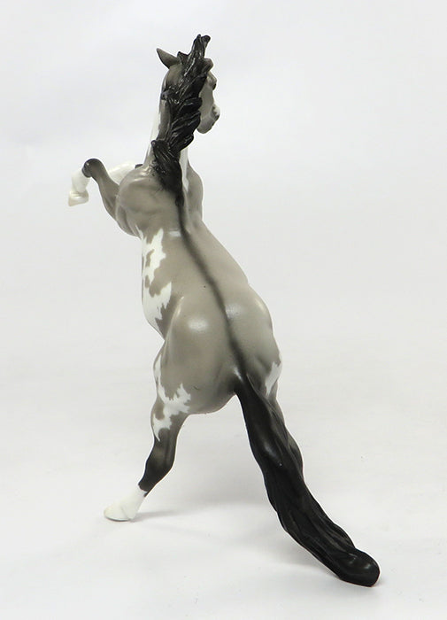 SNOOPY-LE-6 DARLING GREY PAINT REARING CHIP 8/26