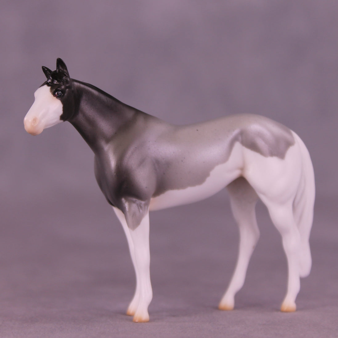 Snowlight OOAK Chip Stock Horse by Ellen Robbins HS25