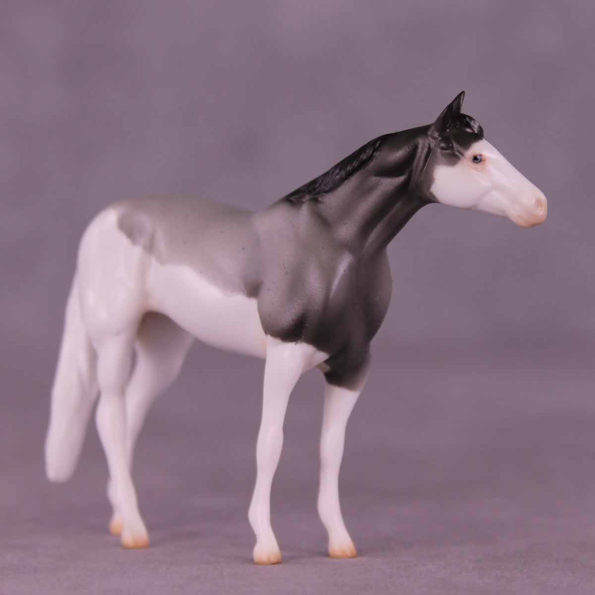 Snowlight OOAK Chip Stock Horse by Ellen Robbins HS25