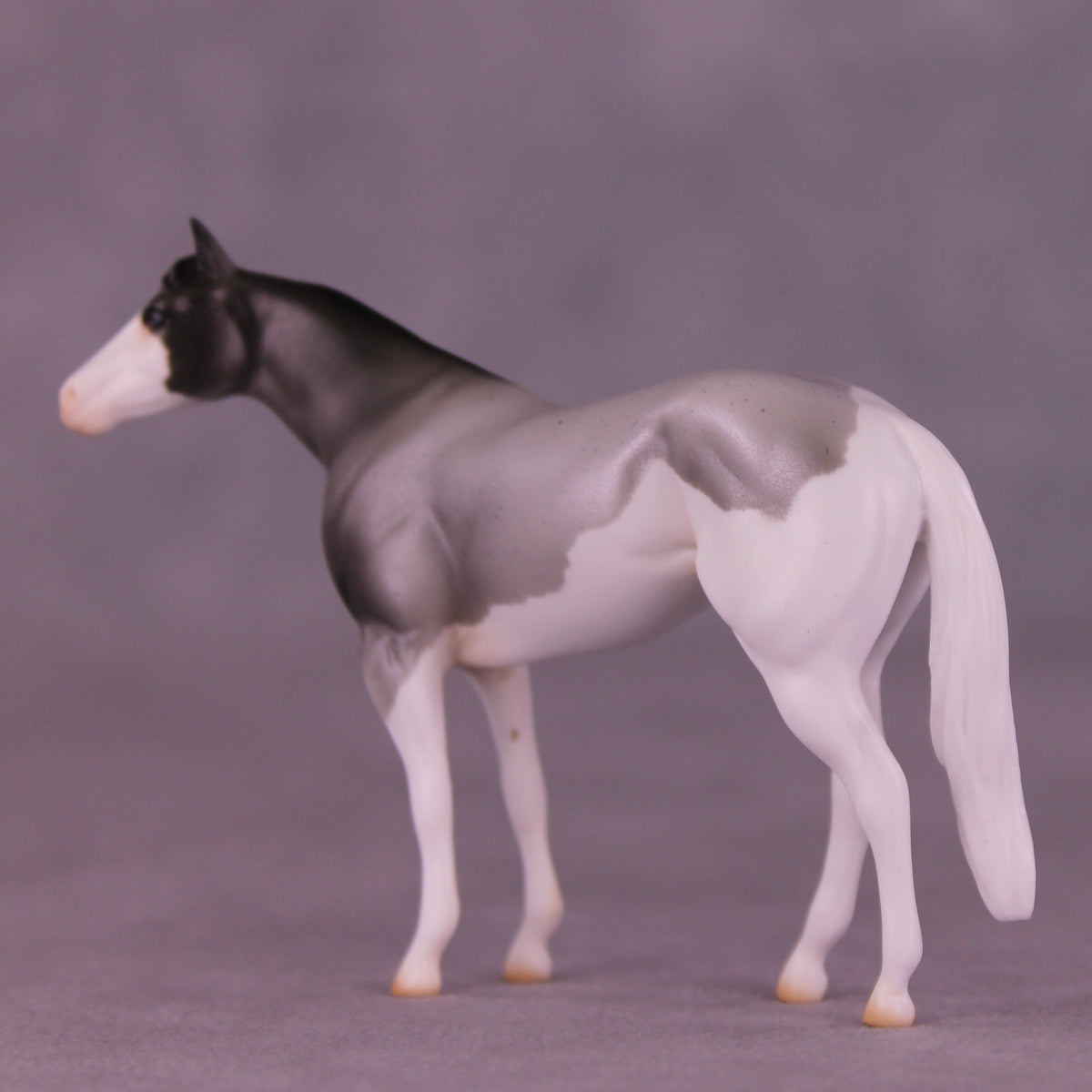 Snowlight OOAK Chip Stock Horse by Ellen Robbins HS25