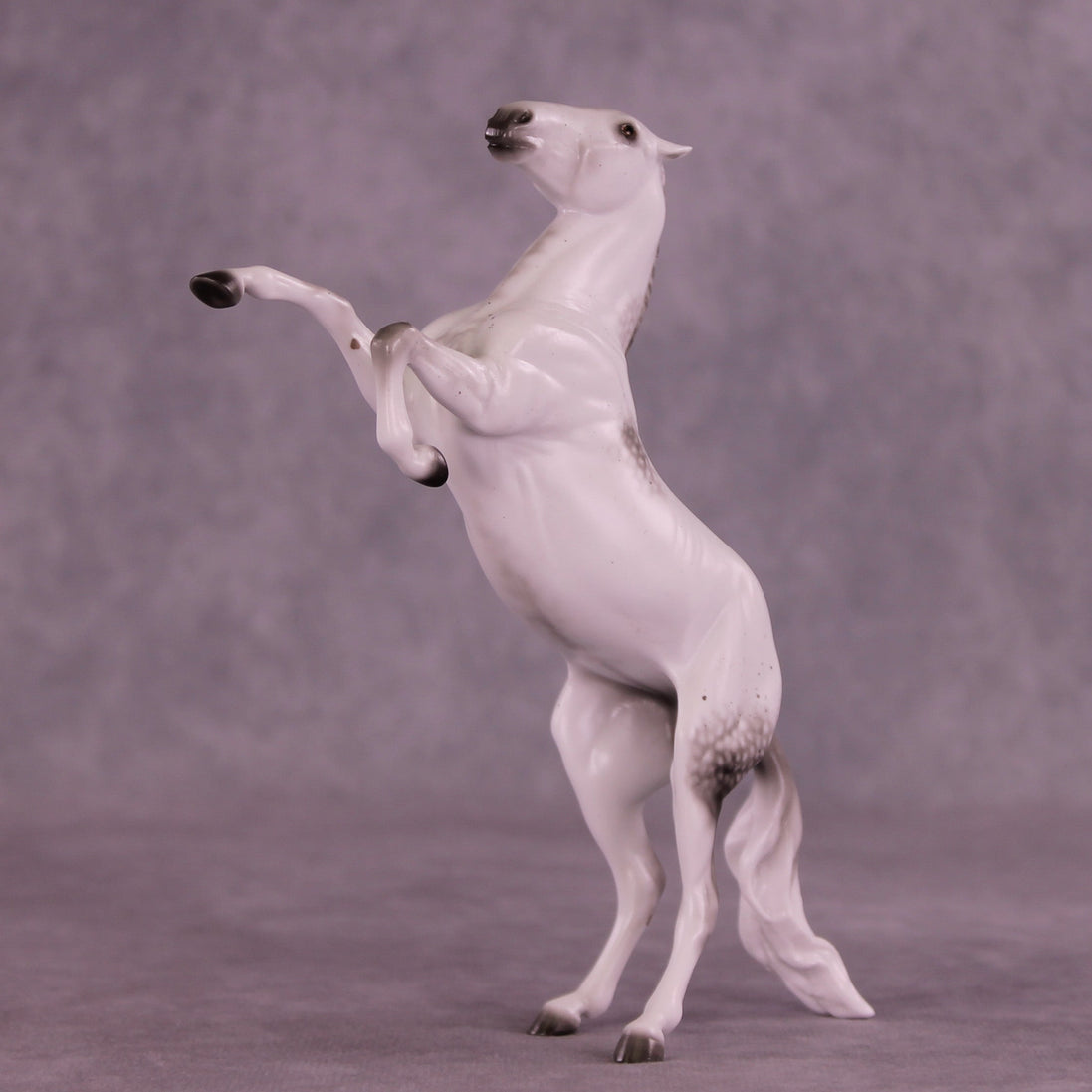 Stalagtite OOAK Pebble Mustang by Ellen Robbins HS25