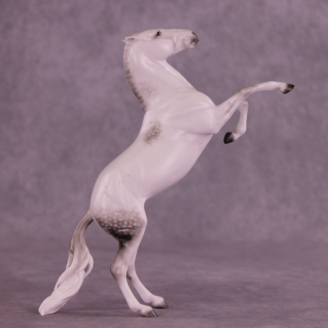 Stalagtite OOAK Pebble Mustang by Ellen Robbins HS25