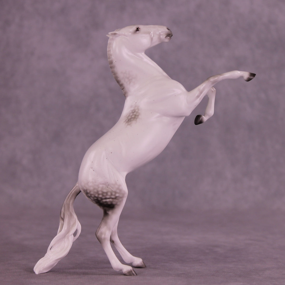 Stalagtite OOAK Pebble Mustang by Ellen Robbins HS25