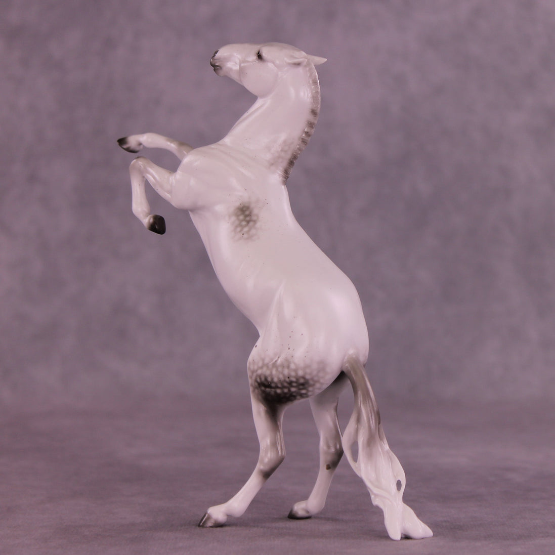 Stalagtite OOAK Pebble Mustang by Ellen Robbins HS25