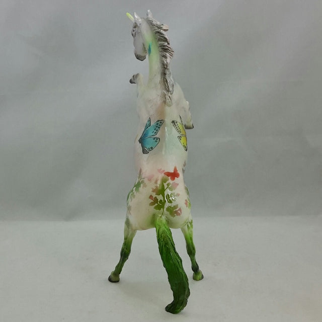 FLUTURA - OOAK Butterfly Rearing Unicorn