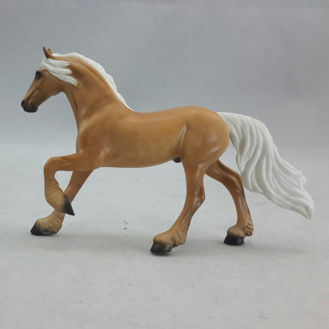SPRIGGANS - Palomino Freisian Model Horse - Stone Chip