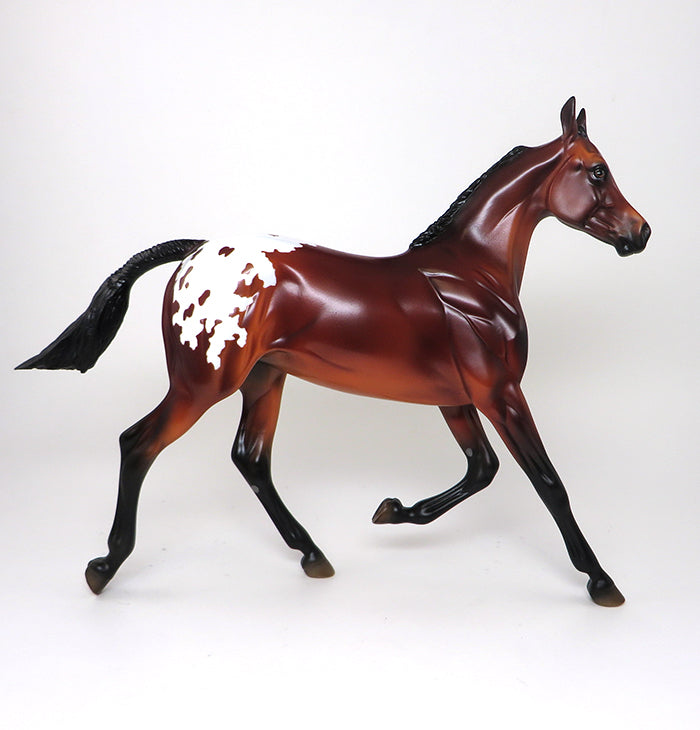 YEARLING MODEL HORSE