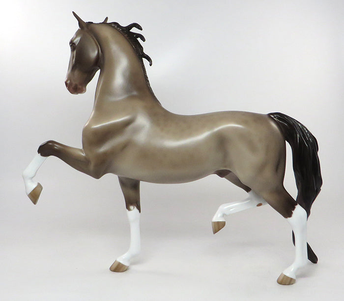 TIKKI-OOAK BLACK CHAMPAGNE SADDLE BRED MODEL HORSE WITH AMBER EYES CUSTOMIZED BY JT &amp; PAINTED BY SHERYL LEISURE 8/25