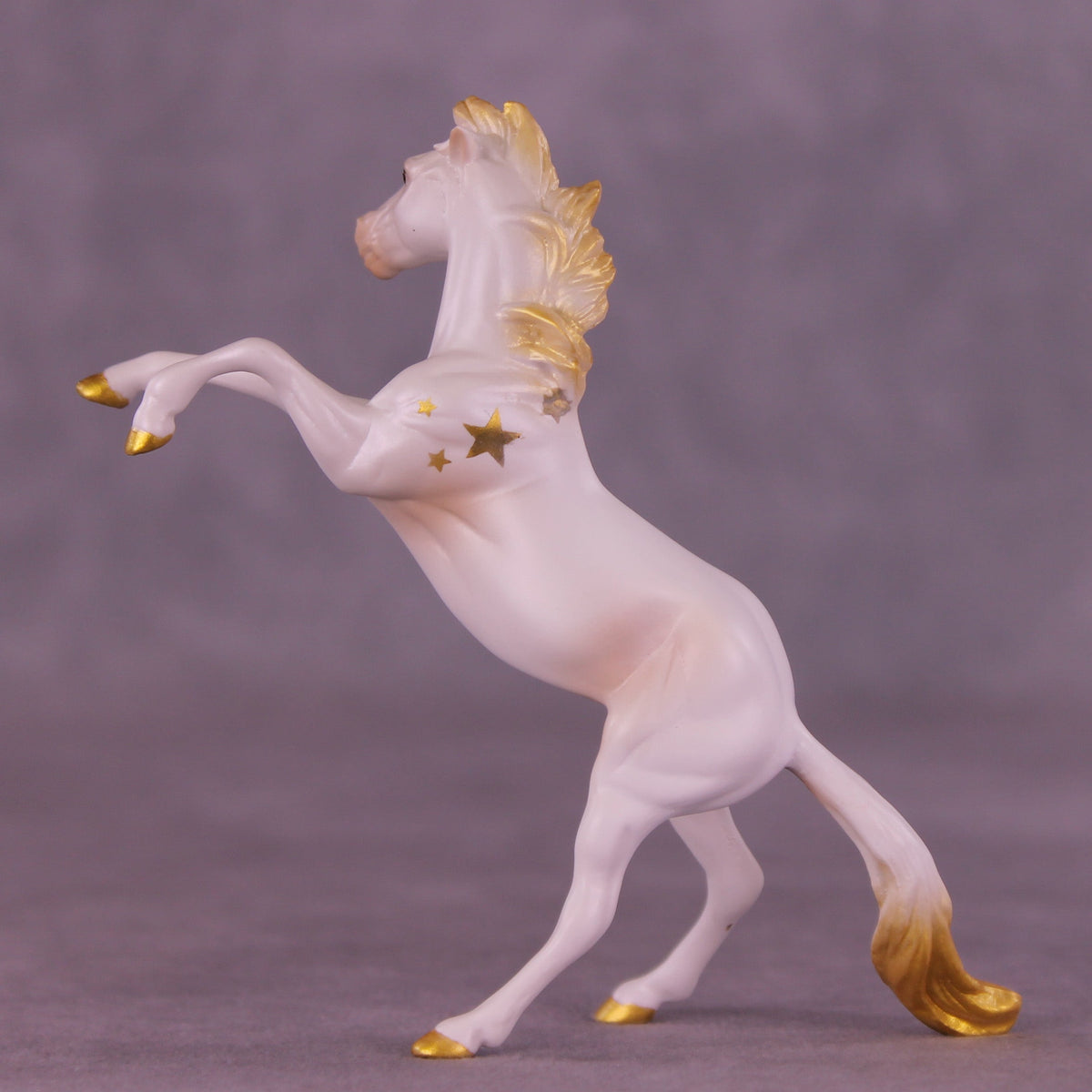 Treetop OOAK Chip Mustang by Anna Rieck HS25