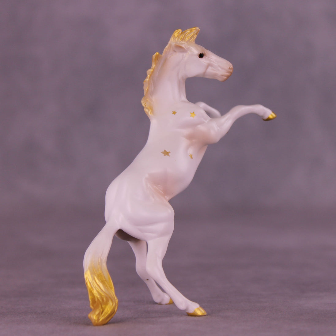 Treetop OOAK Chip Mustang by Anna Rieck HS25