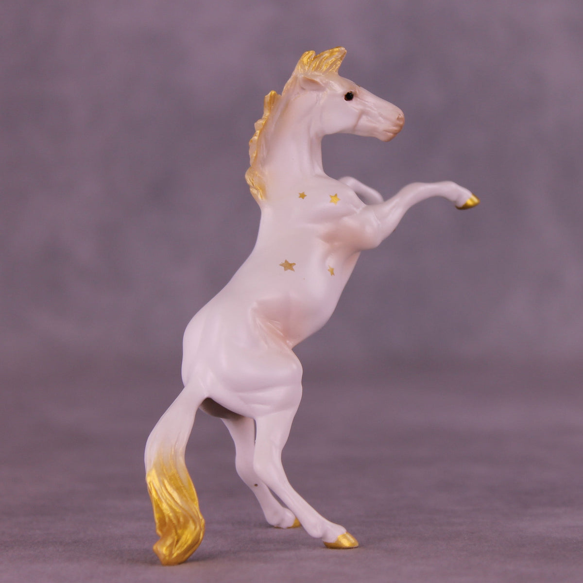 Treetop OOAK Chip Mustang by Anna Rieck HS25