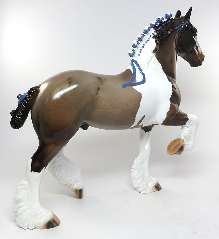 TRUSTY JOHN-LE-4 ROAN PAINT TROTTING DRAFTER MODEL HORSE EQ 2016 7/28