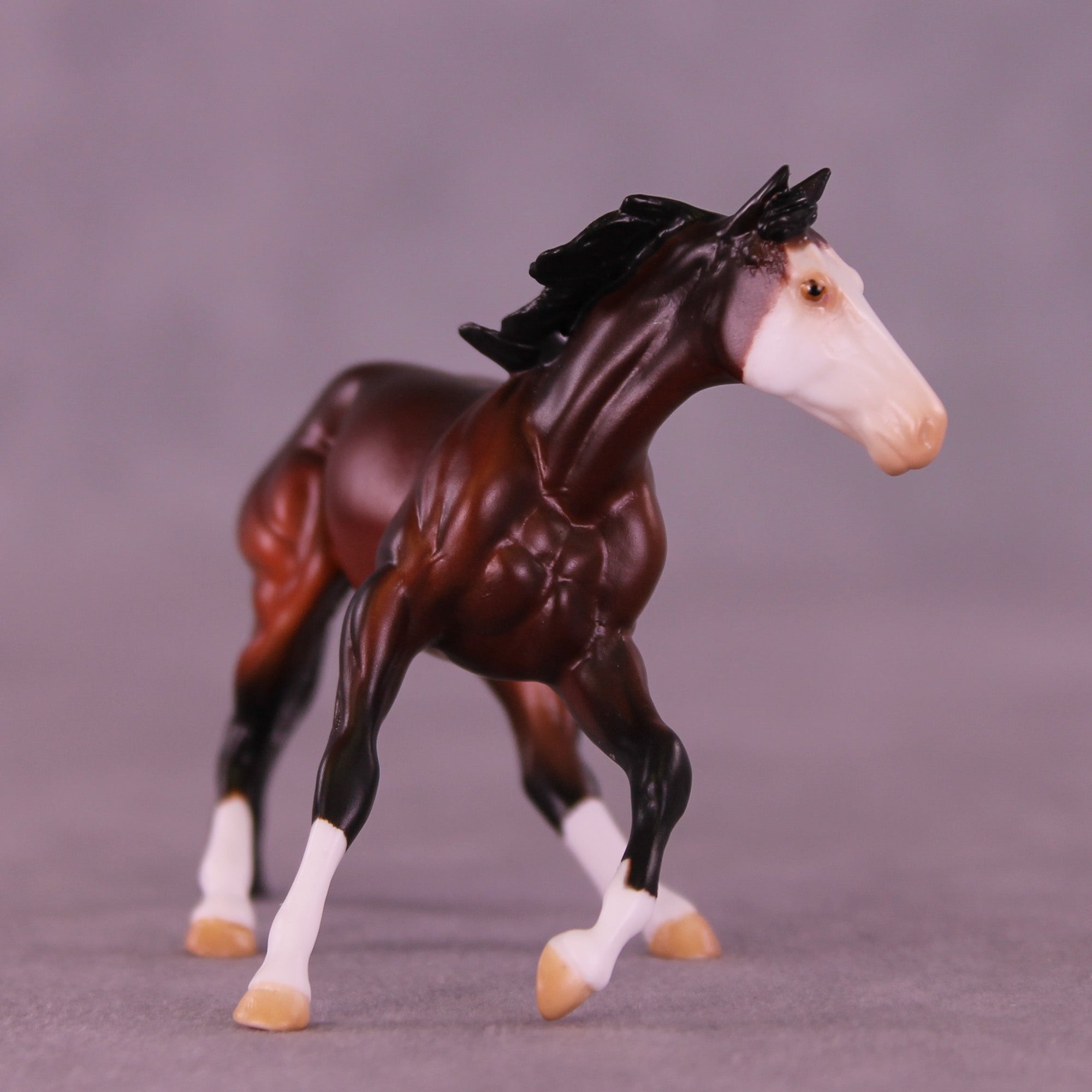 Un Poco Loco OOAK Chip Cutting Horse by Anna Rieck VV26