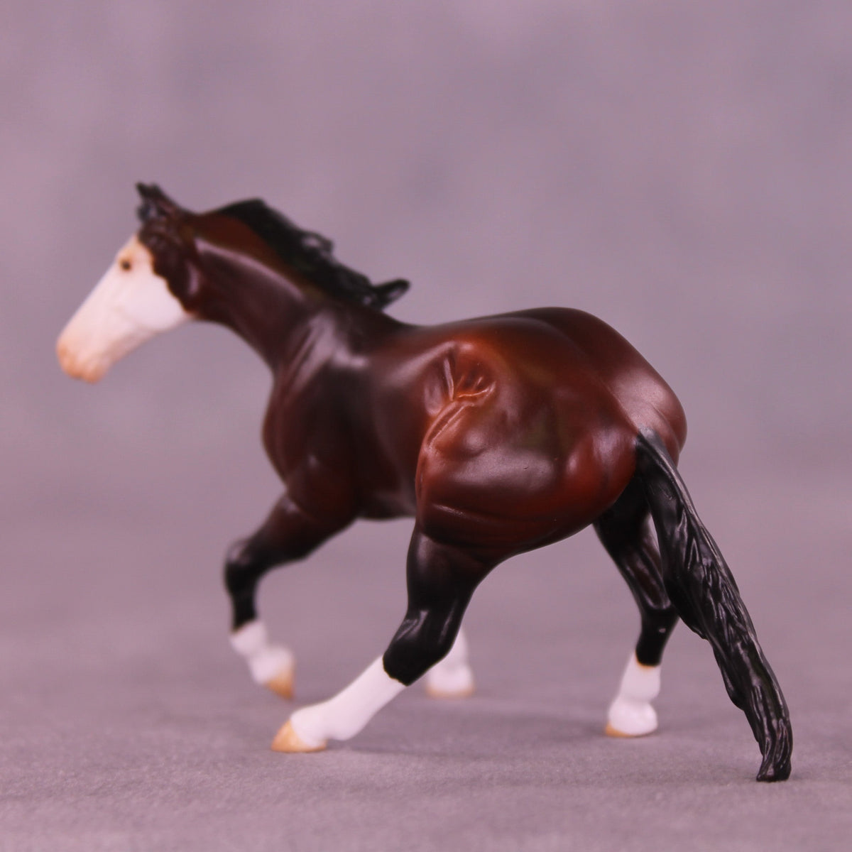 Un Poco Loco OOAK Chip Cutting Horse by Anna Rieck VV26