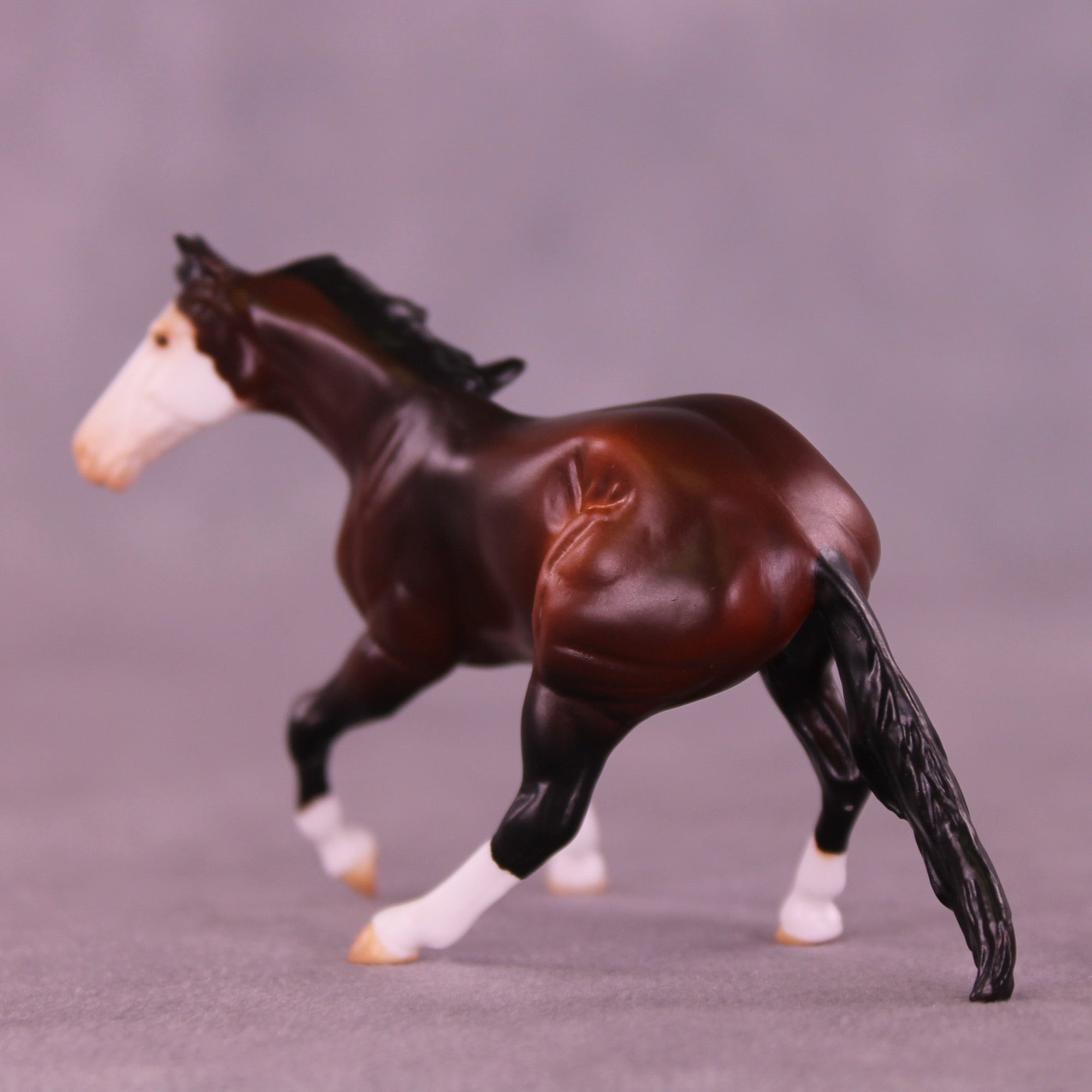 Un Poco Loco OOAK Chip Cutting Horse by Anna Rieck VV26